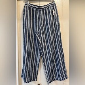 Old Navy Women's Navy and White Striped High Waist Wide Leg ankle cropped pants